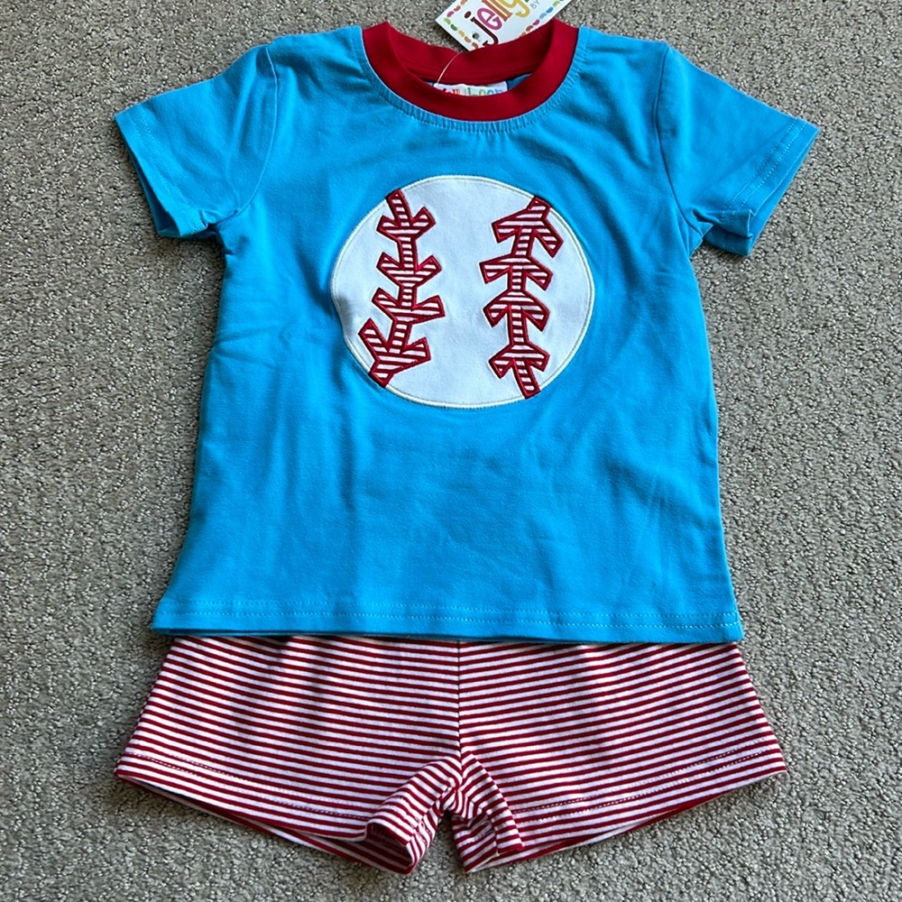 NWT Jellybean baseball short set